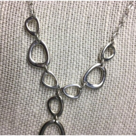 Avon SAQ Y Drop Necklace 17 In As Is Silver Rhinestone Organic Retro Vintage - Picture 2 of 7